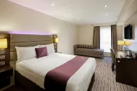 Premier Inn Goole - parking