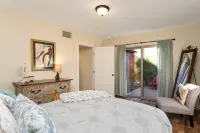 Number ONE property in Sedona! Walking distance to all Uptown Sedona amenities. - 4 tähden