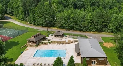 Charming Cabin with Game Room & Firepit - Gym