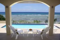 OCEANFRONT LUXURY VILLA, 4900sf, 4br, 4bth, billiards and Gym - Pools