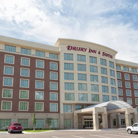 Drury Inn & Suites Grand Rapids Отели в г. Каскейд Тауншип