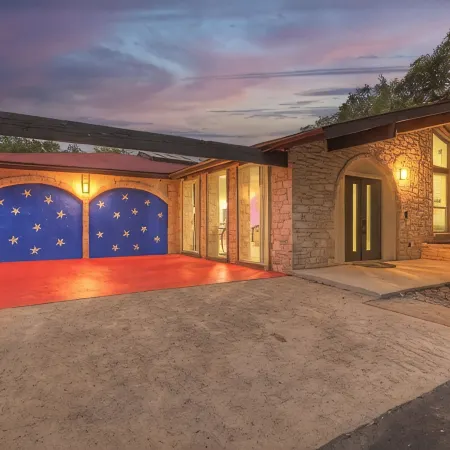 Whitewater River House - Game Room, Firepit, Walking Distance to Whitewater Amphitheater!