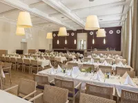 Kardinal Schulte Haus Hotels in Bergisch Gladbach
