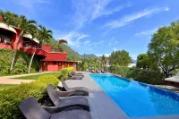 Villas Noelia - Pools