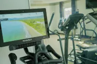 Royal Inn & Suites - Gym