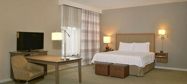 Hampton Inn Springfield-South Hotels in Springfield