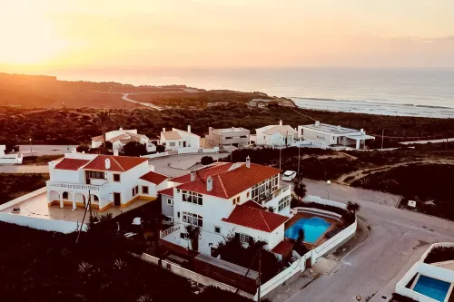 SURFinn Algarve - Homestays