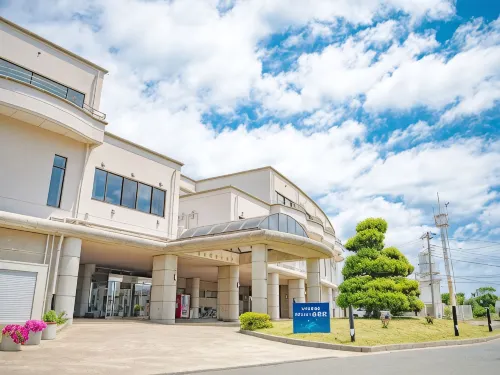 いそざき温泉 ホテルニュー白亜紀 - 駐車場