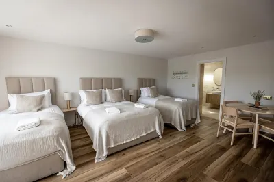 Coastal View House Hotel di 