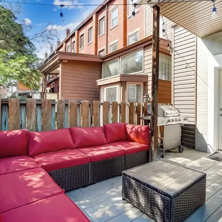 Historic Mt. Adams Townhome-Walkable-Sleeps 10