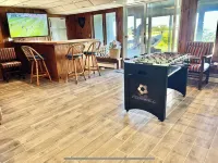 Spectacular Waterfront Cape Cod Home, Oceanfront And Beach,AC,Deck,Grill,Hot Tub - 4성급
