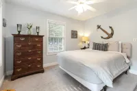 Welcome to Forest Lakehouse at Lake Cumberland – Your Ideal Cabin Retreat! - Chalets