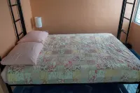 Esperanza Studio A/C Up Hill Apt. B