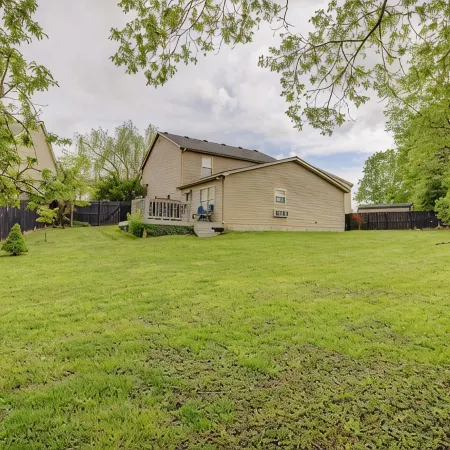 Spacious Retreat with Fenced Yard Near KY Horse Park & UK!