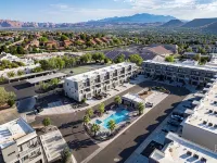 St. George 5 bdrm Adventure Retreat, national parks, sports, golf, tesla charger - Boutique