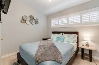Luxury 4Bedroom Home with Pool, Mini Golf & Movie Theater - 3 ดาว