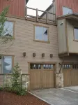 Luxury Condo, Private Hot Tub, Perfectly Located