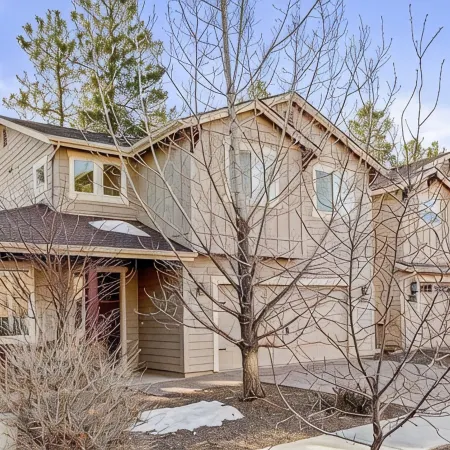 Newly Renovated Mountain Getaway Stocked for Fun! -