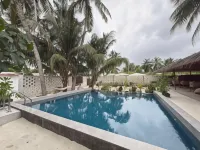 Belena Maldives - Family