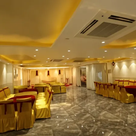 Hotel Darbar-E-Khas