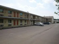 Wilmington Inn - parkir