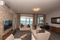 DT Beachfront Villas - Gym
