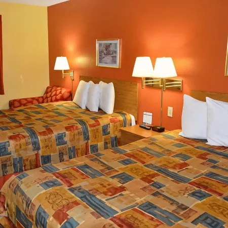 Burnsville Inn & Suites