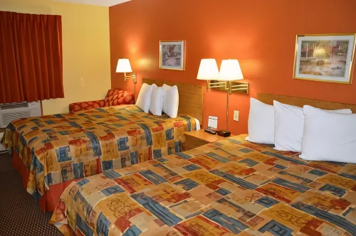 Burnsville Inn & Suites - 2-Star