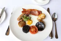 Kilkea Castle - breakfast