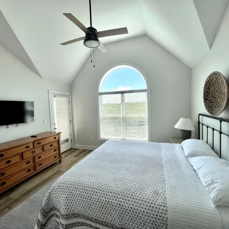 Corolla Sunset: Semi-Oceanfront and the Cleanest Home on the Beach!