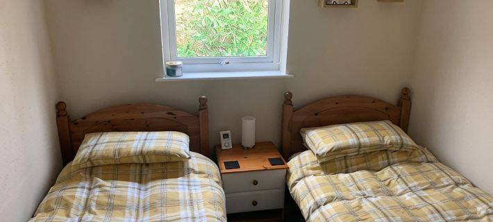 Lovely Self Catering Holiday Bungalow in North Cornwall - Sleeps 4 Hotels in Б’юд