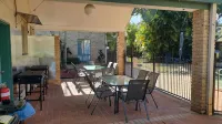 Aqua Villa Holiday Apartments - Homestays
