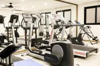 Grand Fifty Suites - С тренажерным залом
