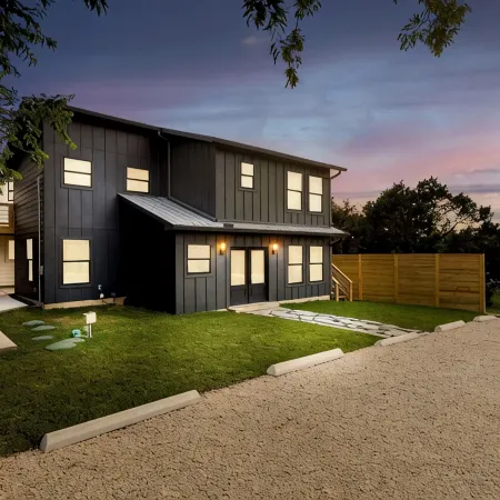 Couple's 2nd Story Lake House Retreat - Sup Boards + Bikes!