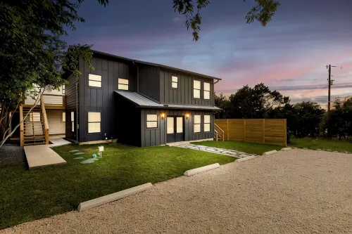 Couple's 2nd Story Lake House Retreat - Sup Boards + Bikes!