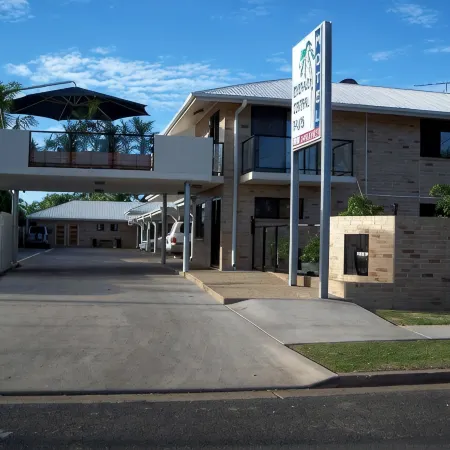 Emerald Central Palms Motel