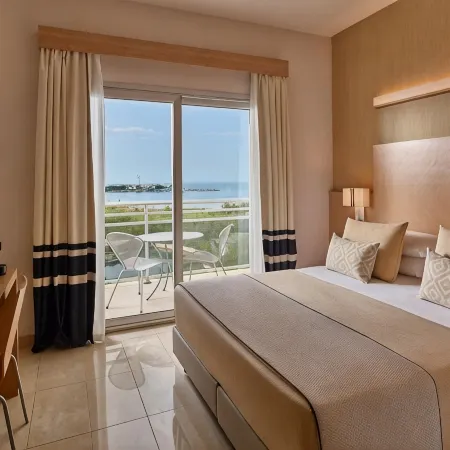 GranSerena Hotel