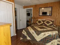 The Madison Cabin in West Yellowstone, MT - 샬레 호텔