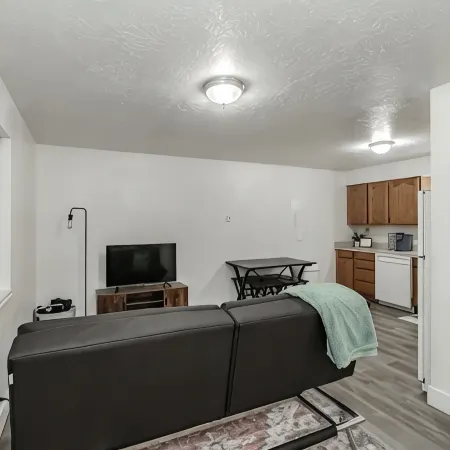 Cozy 2br downtown rental, within 3 blocks of BYU-I Отели в г. Рексберг