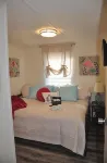 Retro Retreat - 3-Star