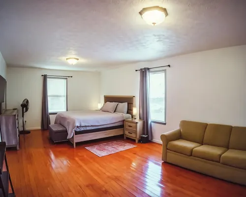 Weekday Discount Rates.Spacious 4 Br, Hot Tub, Large KitchenRed River Gorge Hotels in Wolfe County