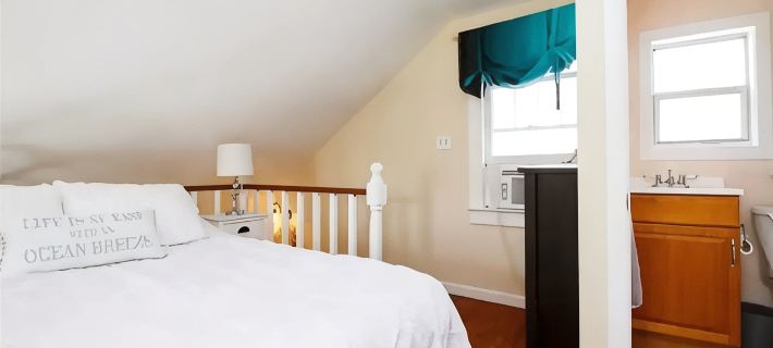 Modern Loft Downtown Hotels in Dunedin
