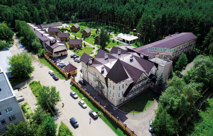 Gostinichnyij Kompleks Sosnovyij Bor