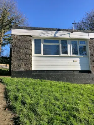 Penstowe Chalet Hillside