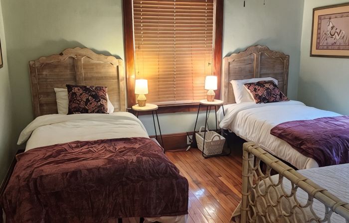 Charming 2-bedroom bungalow with AC, WiFi in pleasant Pineville