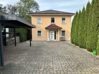 Stadtvilla in Leipzig 7 Personen 3 Schlafzimmer 2 Bäder Garten und Terrasse - Villas