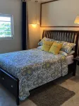 LenDeens an Affordable Hillside1BD/1BTH Apartment w/ AC and Gorgeous Oceanviews Hoteles en 
