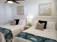 GORGEOUS 2BD/2 BATH ON THE BEACH! DESIGNER APT.LUX! BEST LOCATION.