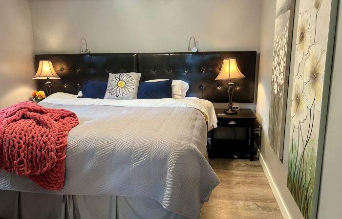 Starlight Poolside ~ 1 bedroom suite