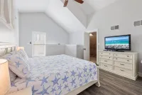 Private Resort Villa•Beach Service Included•Golf Cart• Boat and Trailer Friendly